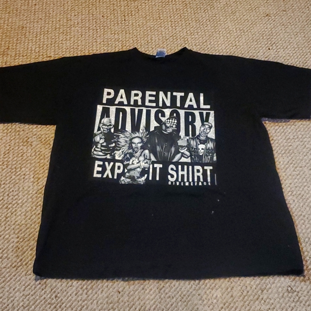 Rap tee